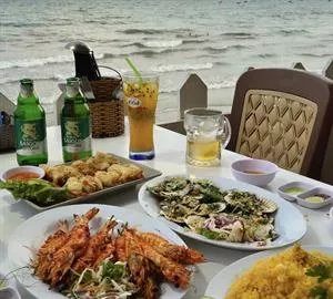 Best Seafood Restaurants After a Jeep Tour in Mui Ne
