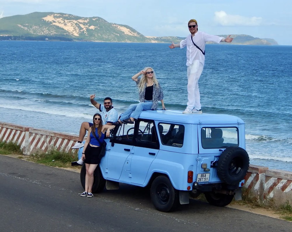 jeep tour Mui Ne deposit, Mui Ne jeep tour booking, jeep tour cancellation policy Mui Ne, secure jeep tour payment Vietnam