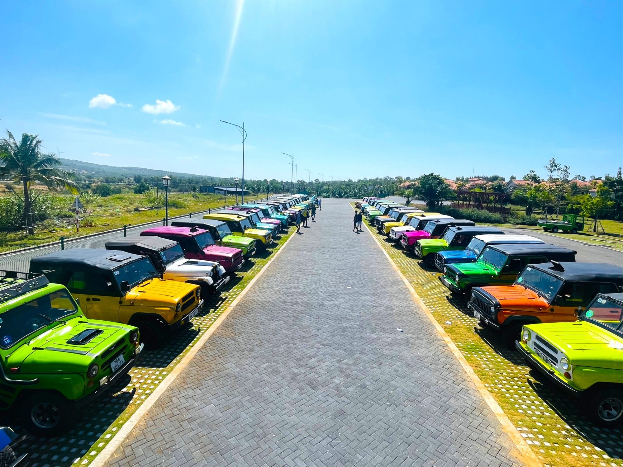 Mui Ne jeep tour, Tony's Mui Ne Jeep Tour, Mui Ne off-road tour, best jeep tour Mui Ne